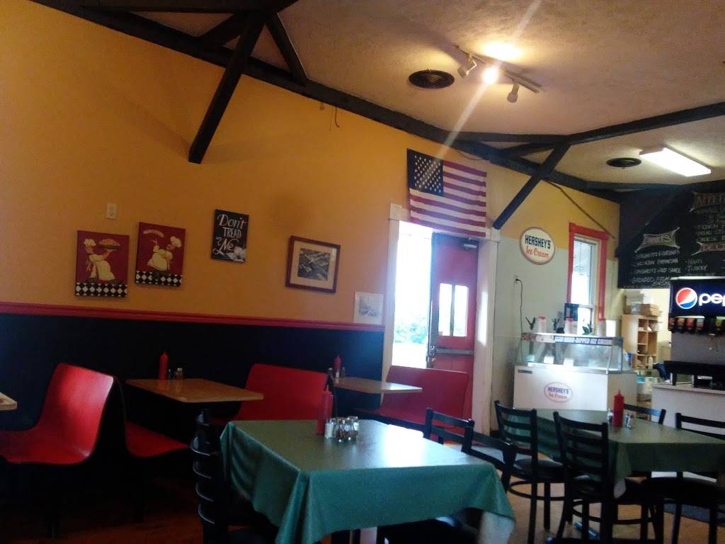 Romeos Pizza | restaurant | 66 Church St, Mercersburg, PA 17236, USA | 7173283323 OR +1 717-328-3323