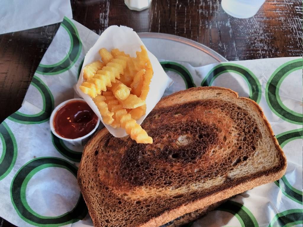 Osgoods | restaurant | 11530 W Burleigh St, Wauwatosa, WI 53222, USA | 4149886044 OR +1 414-988-6044