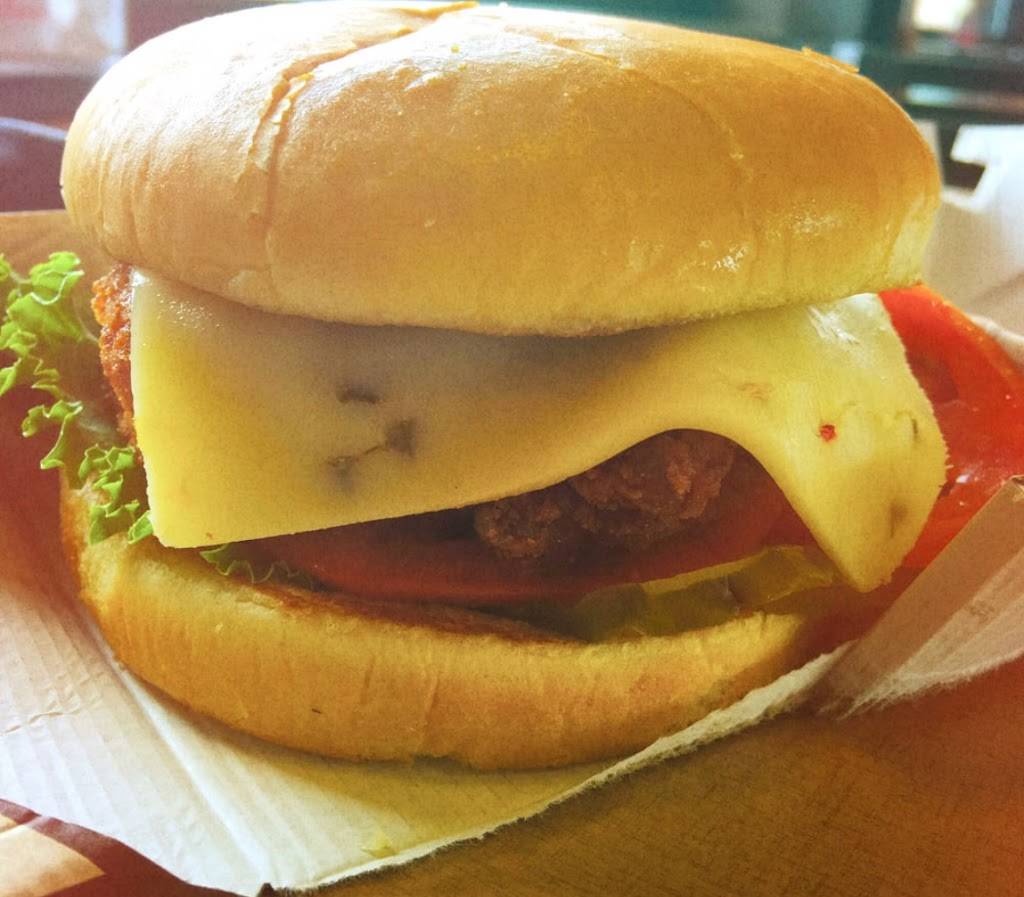 Chick-fil-A | restaurant | 1625 Chestnut St Ste F8, Philadelphia, PA 19103, USA | 2155577853 OR +1 215-557-7853