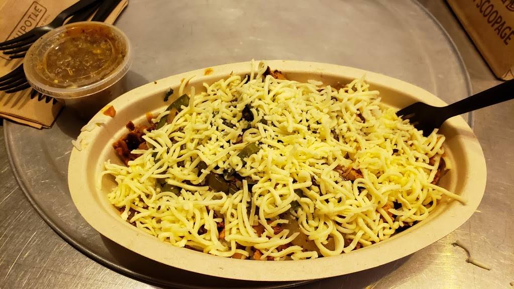 Chipotle Mexican Grill | restaurant | 990 High St Ste C, Wadsworth, OH 44281, USA | 3303345812 OR +1 330-334-5812