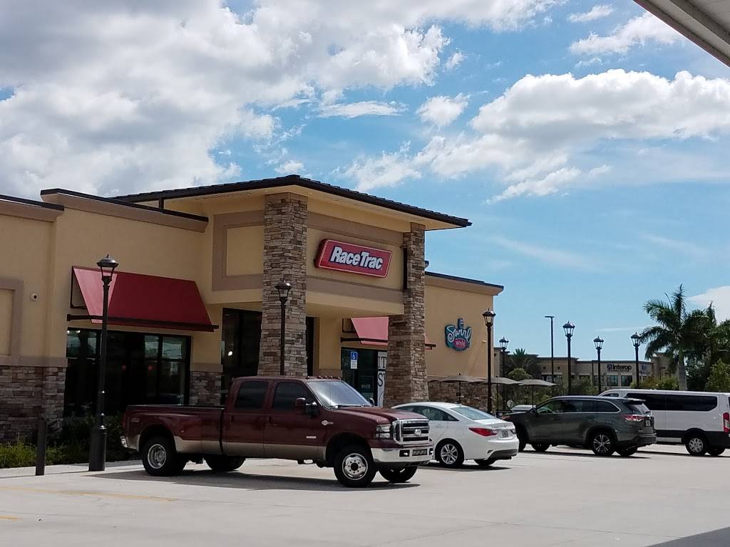 RaceTrac | bakery | 8971 Cody Lee Rd, Fort Myers, FL 33912, USA | 2395619839 OR +1 239-561-9839