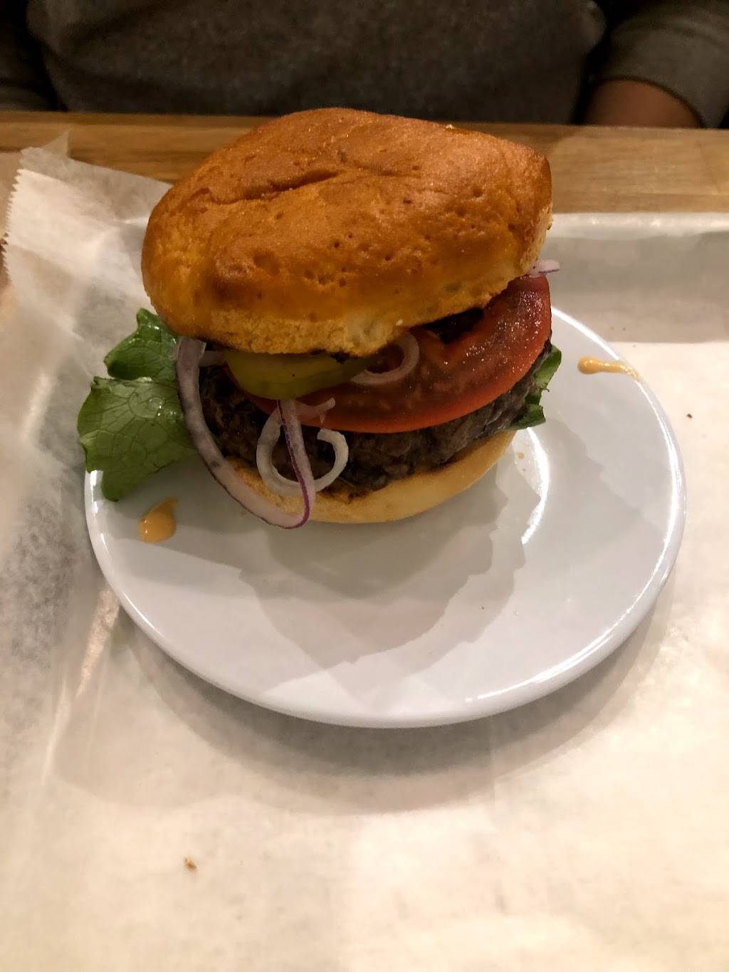 Stocked Burger | restaurant | 663 Washington Ave, Brooklyn, NY 11238, USA | 7188725304 OR +1 718-872-5304