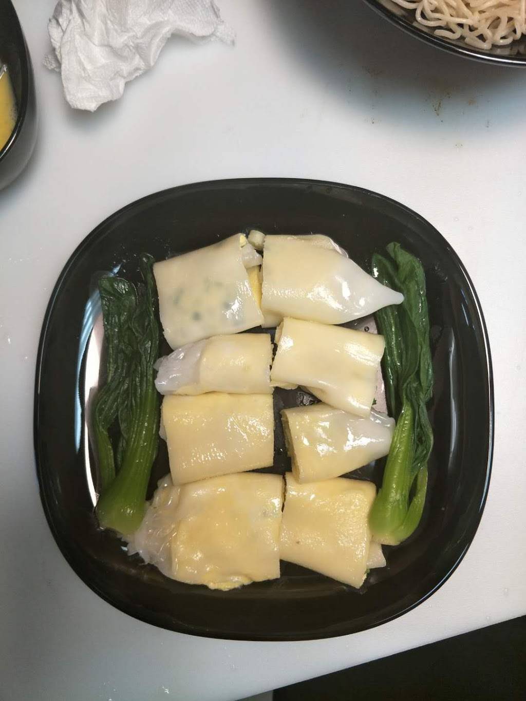 Longlong noodles 鲜味居 | restaurant | 425 McArthur Ave. #5, Ottawa, ON K1K 1G5, Canada | 6137412531 OR +1 613-741-2531