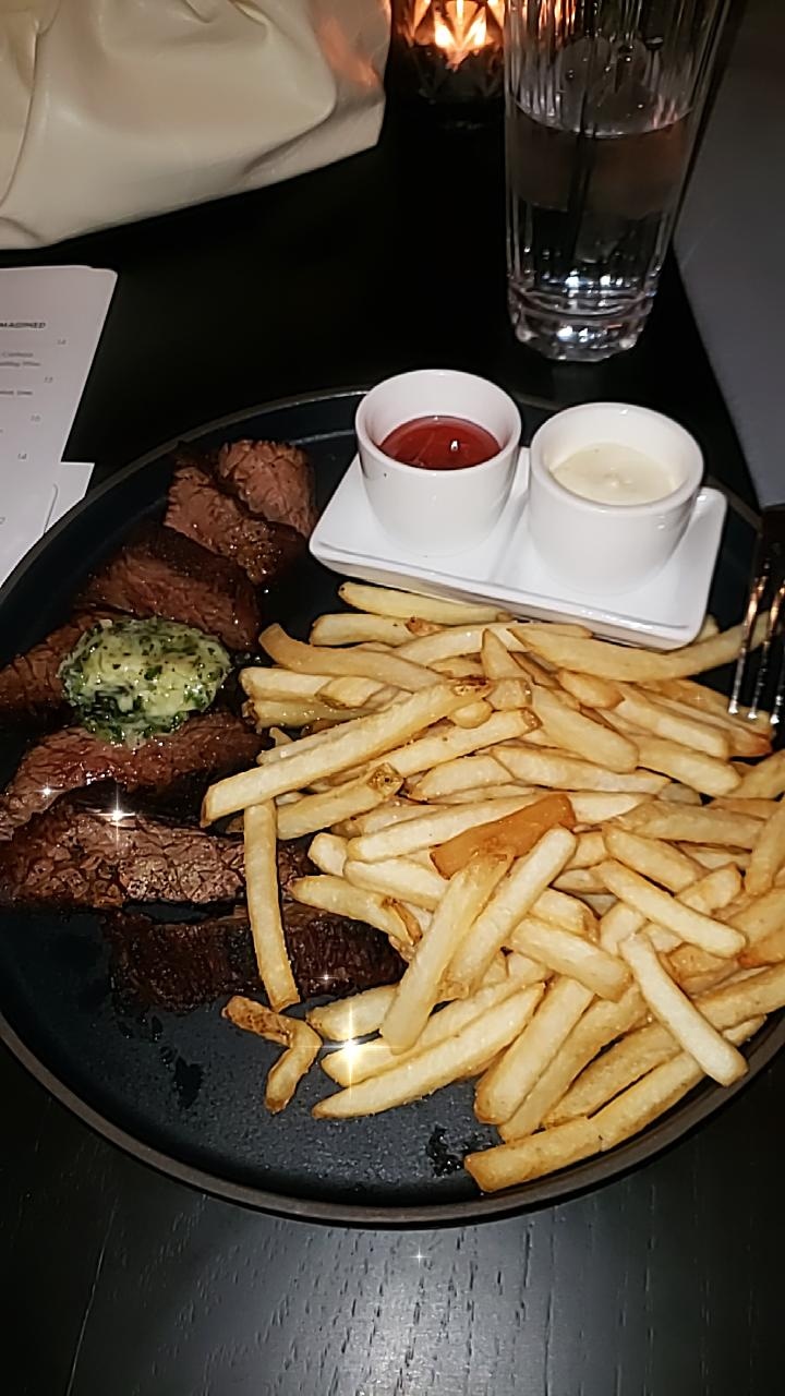 BLVD Steakhouse | restaurant | 817 W Lake St, Chicago, IL 60607, USA | 3125263116 OR +1 312-526-3116