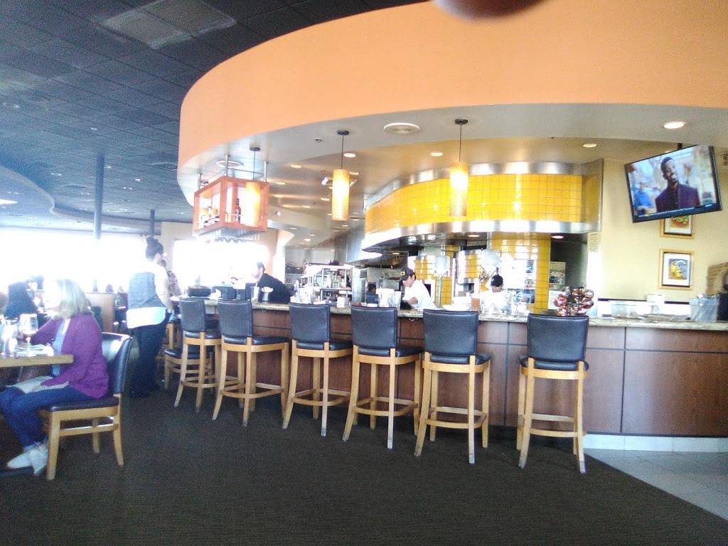 California Pizza Kitchen at Carmel Mtn | restaurant | 11602 Carmel Mountain Rd, San Diego, CA 92128, USA | 8586754424 OR +1 858-675-4424