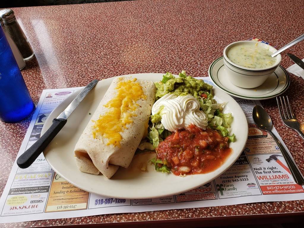 Plaza Diner | restaurant | 300 Fairview Ave, Hudson, NY 12534, USA | 5188220356 OR +1 518-822-0356
