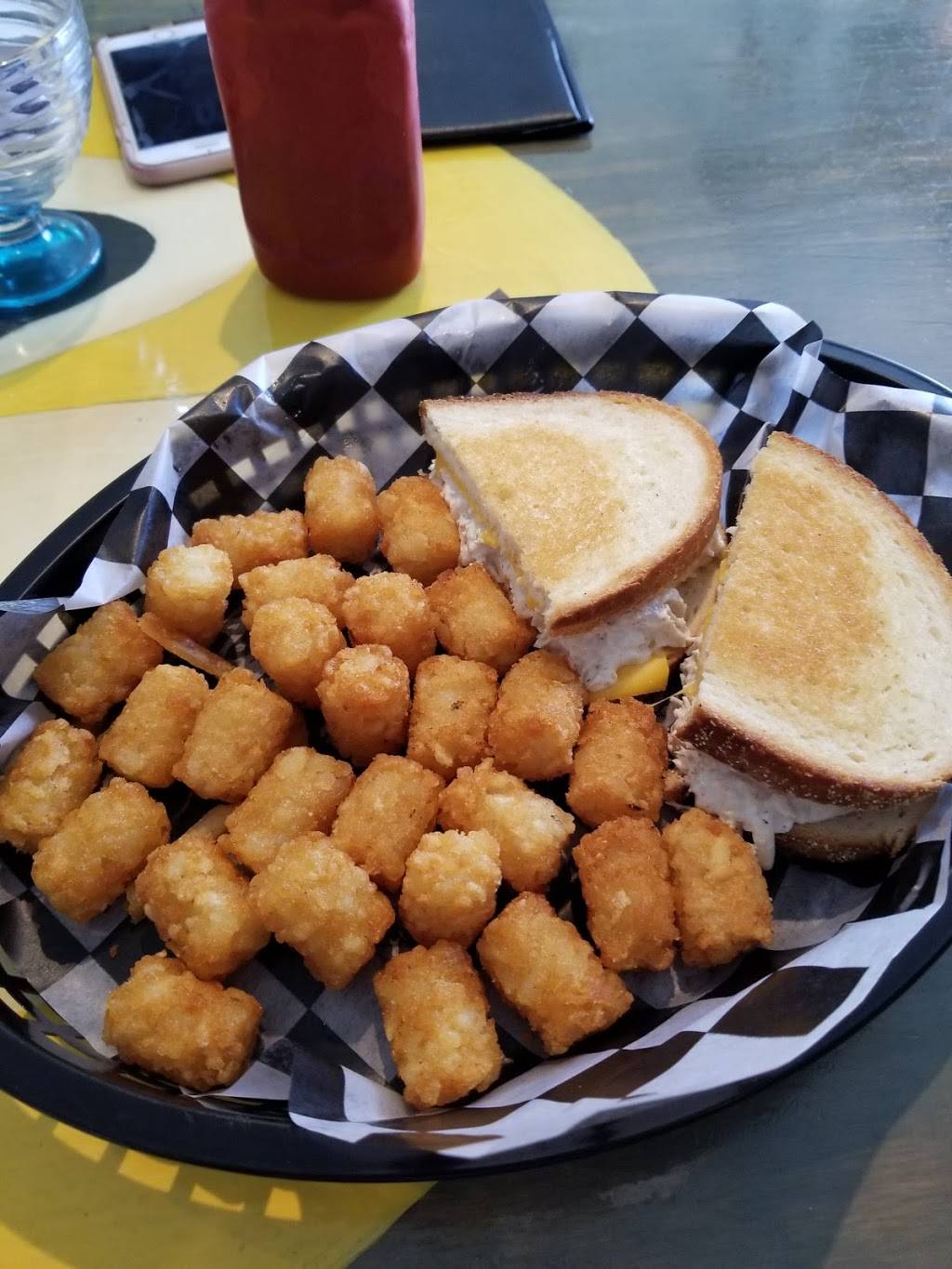 Pattis Kitchen | restaurant | 3626 NJ-35, Lavallette, NJ 08735, USA | 7322501399 OR +1 732-250-1399