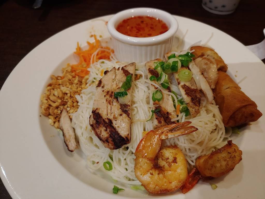 Pho Bulous | restaurant | 4167, 3409 S Broadway #700, Edmond, OK 73013, USA | 4054755599 OR +1 405-475-5599