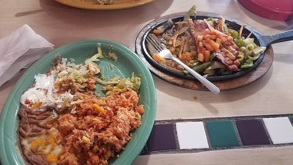 Memos Mexican Restaurant | restaurant | 737 Main St, Springfield, OR 97477, USA | 5417478617 OR +1 541-747-8617