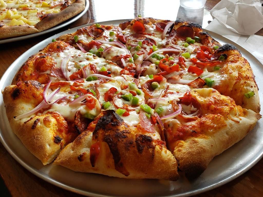 Bruceskis Stone Oven Pizza | restaurant | 1584 McNeil St #100, DuPont, WA 98327, USA | 2539124305 OR +1 253-912-4305