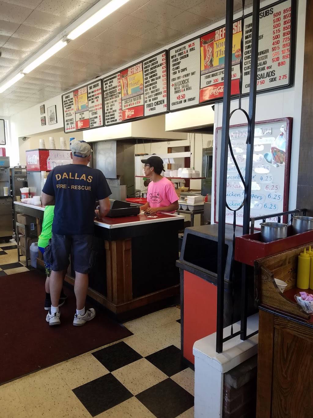 Sullivans Charbroil | restaurant | 3590 E Main St, Fredonia, NY 14063, USA | 7166726225 OR +1 716-672-6225