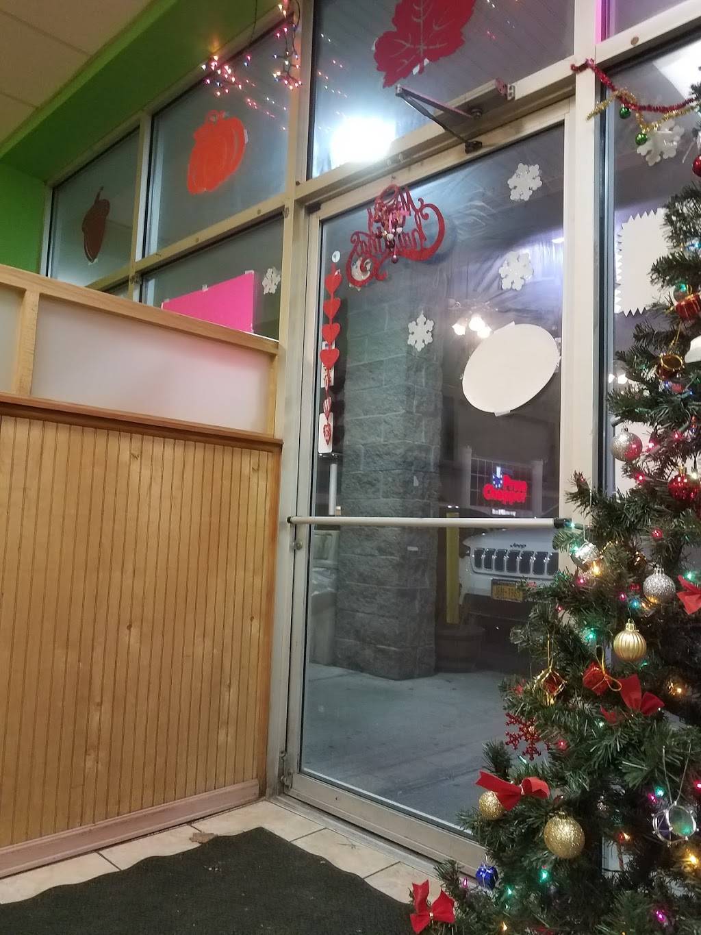 Joey Vs | restaurant | 326 W Bridge St, Catskill, NY 12414, USA | 5189439111 OR +1 518-943-9111