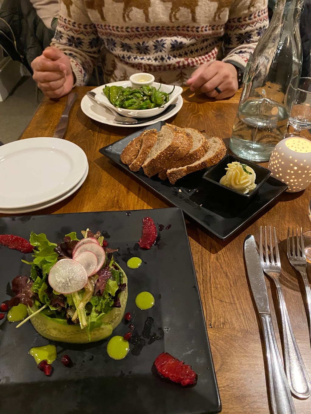 Josies Table | restaurant | 1475 Western Ave, Albany, NY 12203, USA | 5186897777 OR +1 518-689-7777