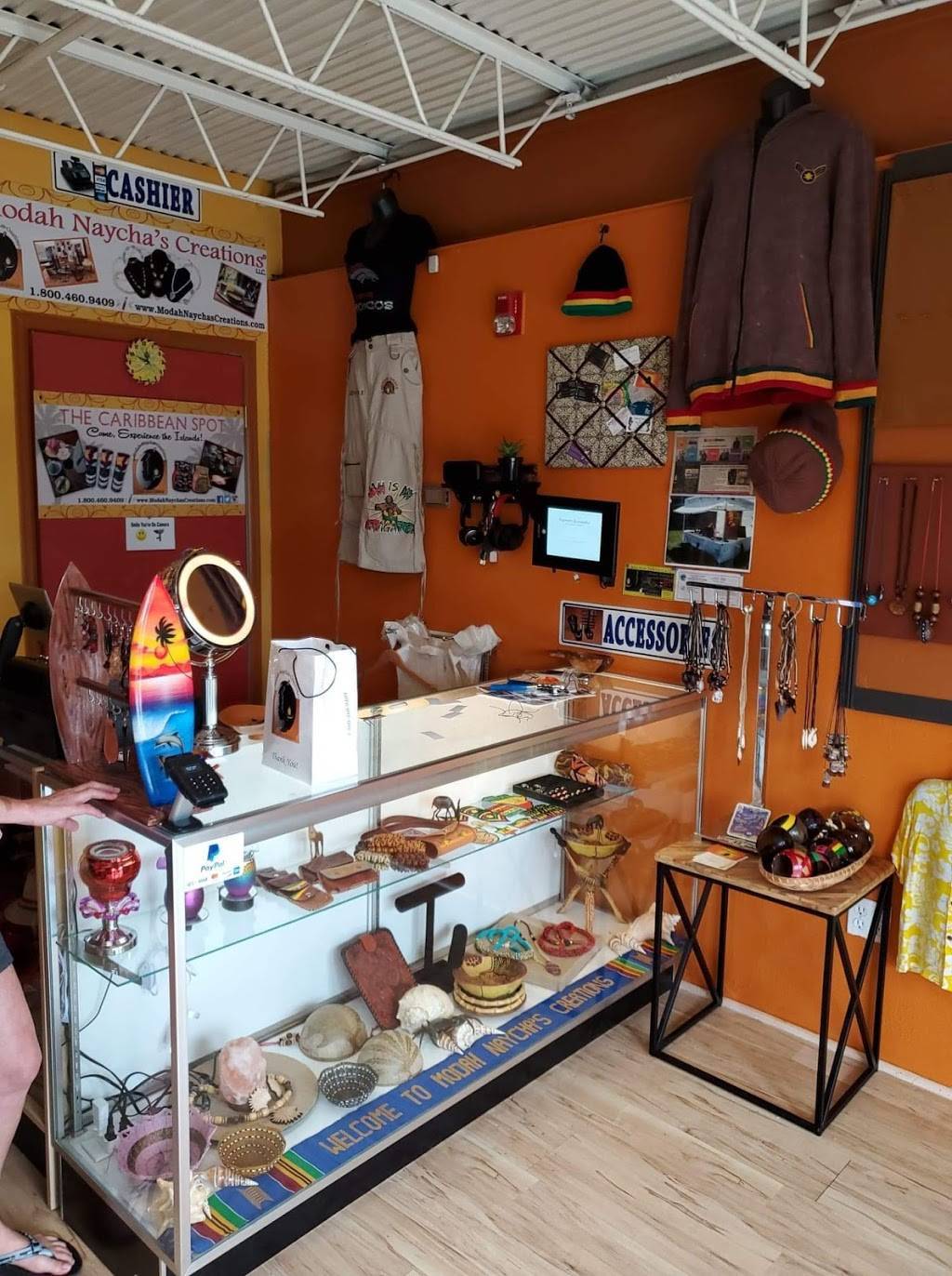 Island Woman Shanty & Modah Naychas Creations | restaurant | 1515 Main St Unit #5, Longmont, CO 80501, USA | 8004609409 OR +1 800-460-9409