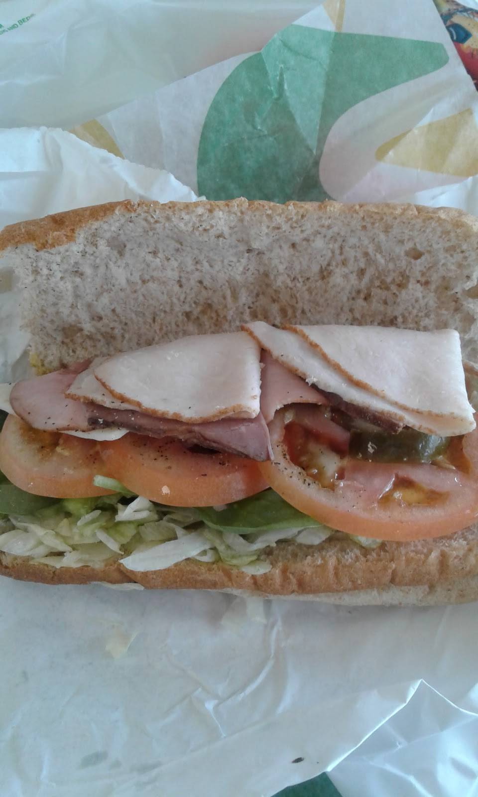 Subway Restaurants | restaurant | 6113 Telephone Rd, Houston, TX 77087, USA | 7136448867 OR +1 713-644-8867