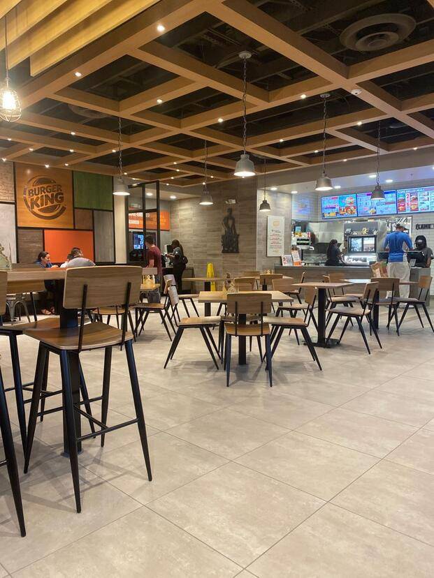 Burger King | restaurant | 945 S State Rd 7, Plantation, FL 33317, USA | 9546632794 OR +1 954-663-2794
