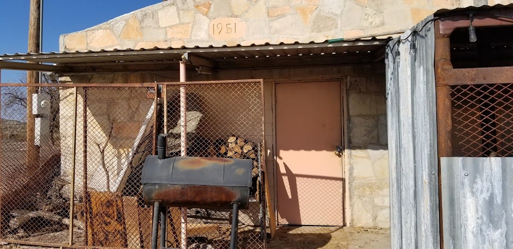 Tin Cup Cafe | restaurant | 9693 TX-290, Sheffield, TX 79781, USA | 4328364638 OR +1 432-836-4638