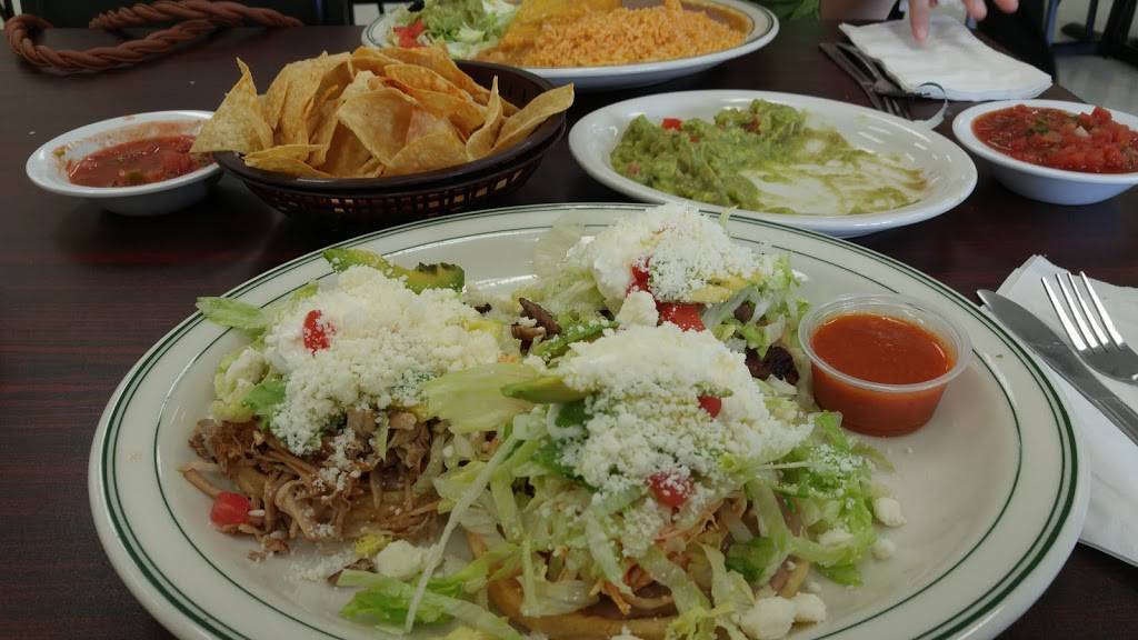 El Green Burrito | restaurant | 162 N Main St, Tooele, UT 84074, USA | 4358825031 OR +1 435-882-5031