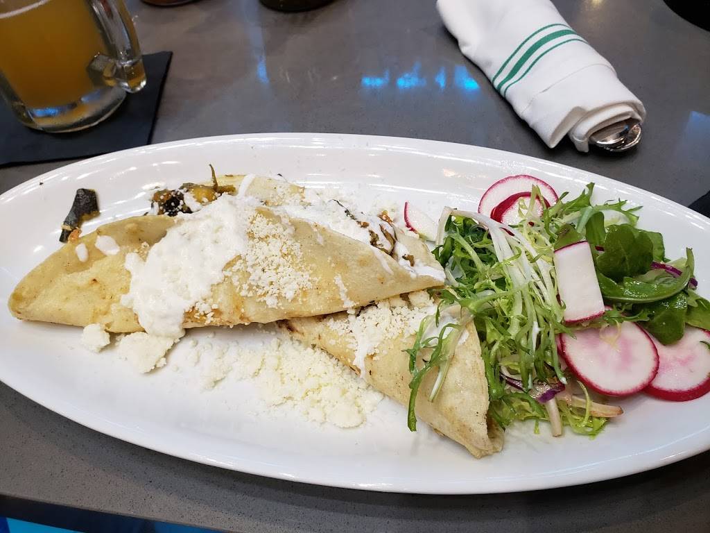 Dos Marias | restaurant | 200 New Main St, Yonkers, NY 10701, USA | 9144762500 OR +1 914-476-2500