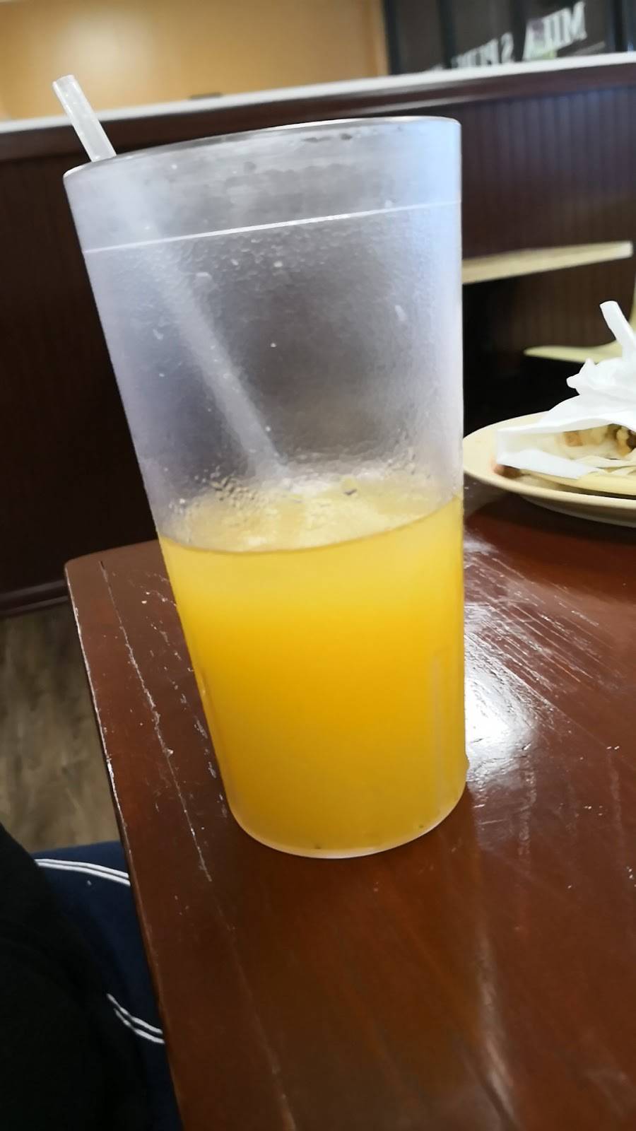 Milas Pupuseria | restaurant | 950 Indian Trail Lilburn Rd NW, Lilburn, GA 30047, USA | 7706874949 OR +1 770-687-4949