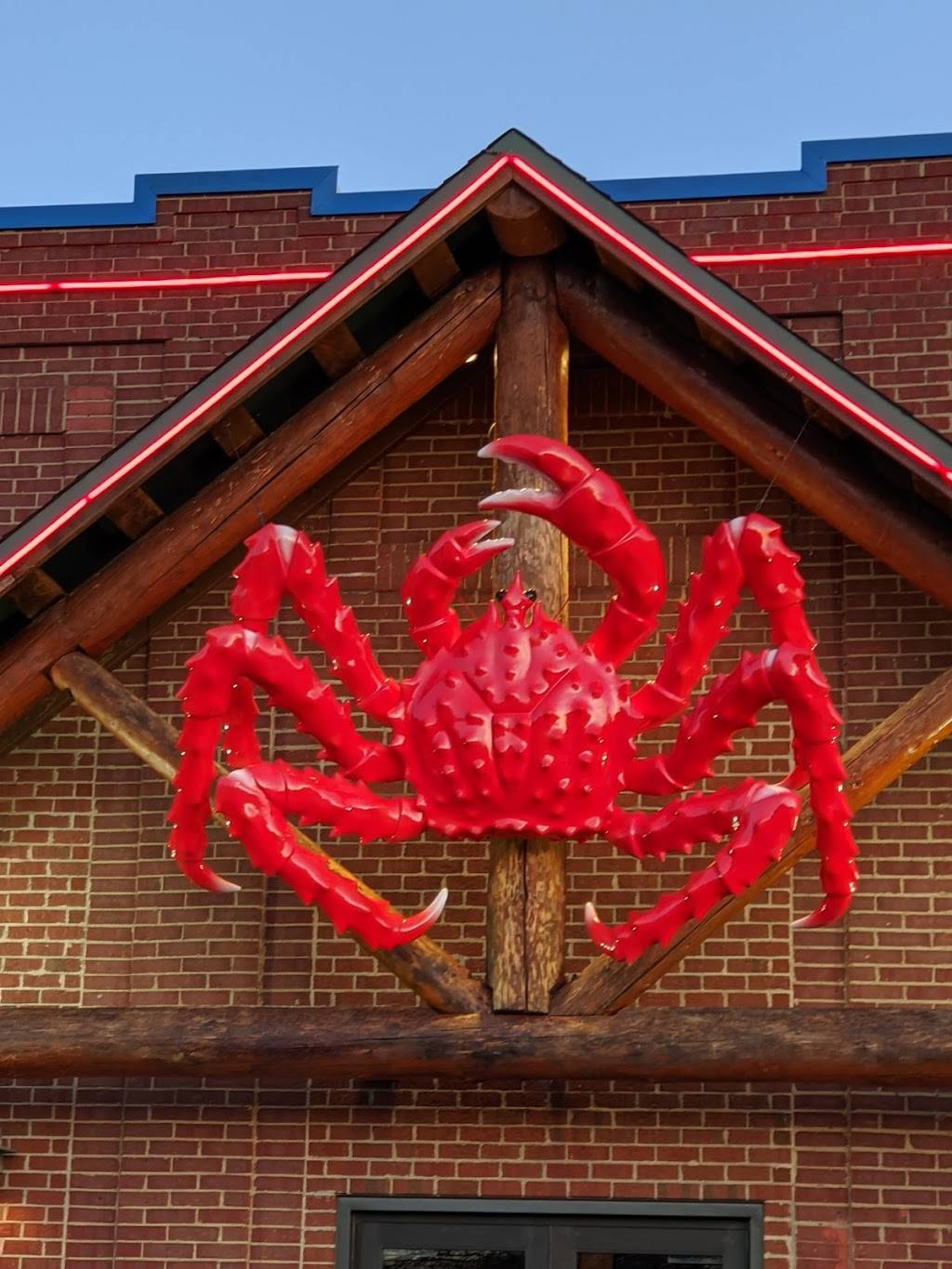Storming Crab Youngstown | restaurant | 6651 South Ave, Youngstown, OH 44512, USA | 3309531888 OR +1 330-953-1888