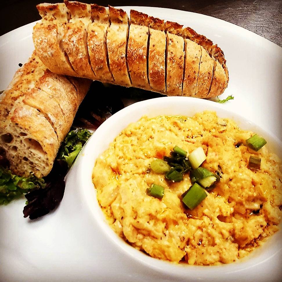 Wilders Lounge & Tapas | restaurant | 2639 S Oneida St suite b, Appleton, WI 54915, USA | 9205742723 OR +1 920-574-2723