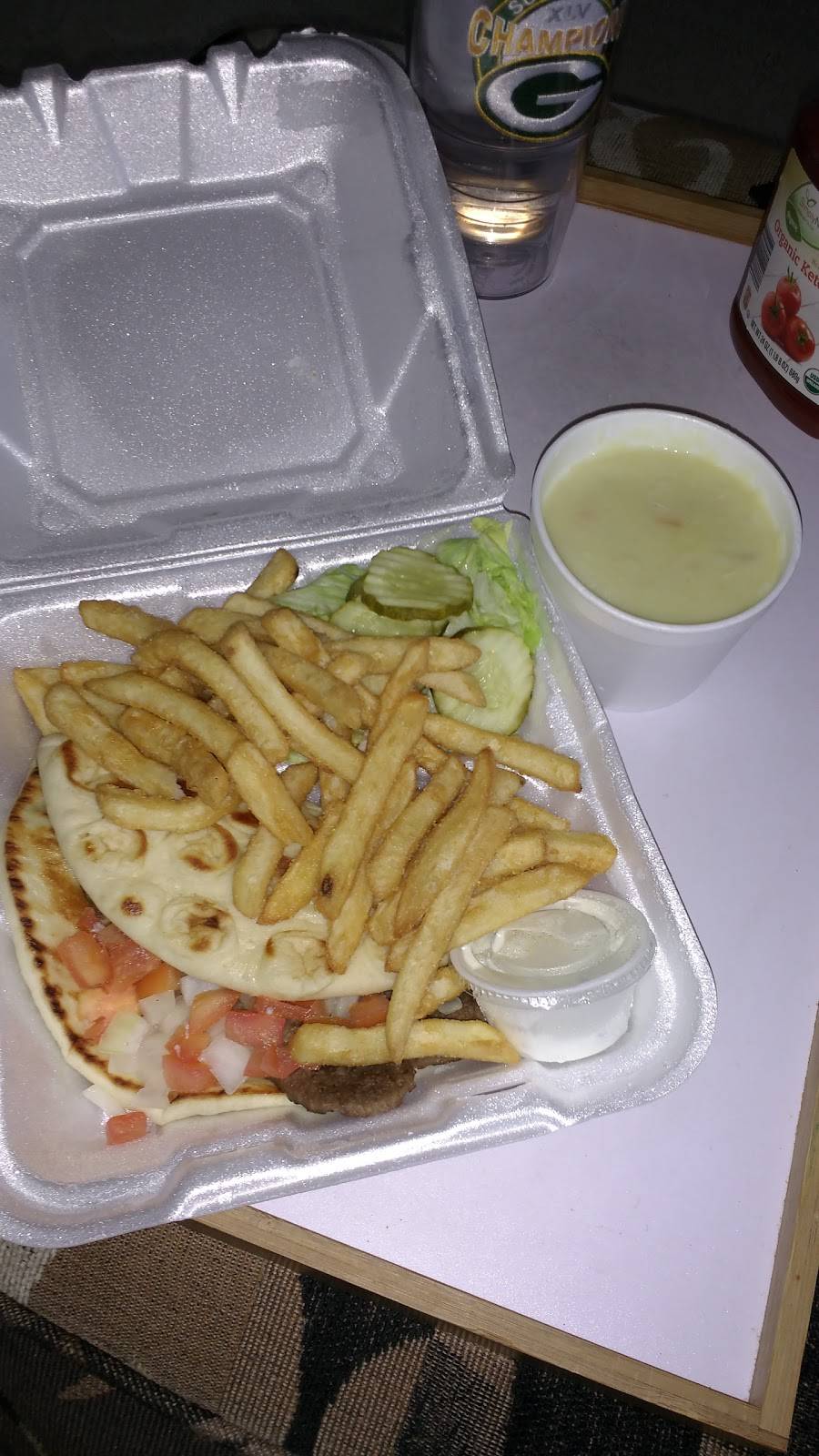 Red Apple Family Restaurant | restaurant | 2625 N Center St, Maryville, IL 62062, USA | 6183458767 OR +1 618-345-8767