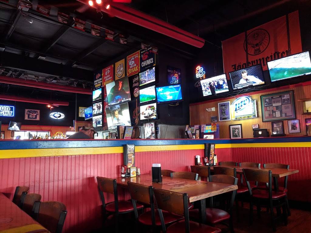Frickers | restaurant | 865 Sean St, Fremont, OH 43420, USA | 4193339464 OR +1 419-333-9464