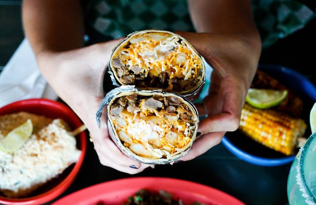 Pelons Baja Grill | meal takeaway | 2212 General Booth Blvd #200, Virginia Beach, VA 23454, USA | 7576891180 OR +1 757-689-1180