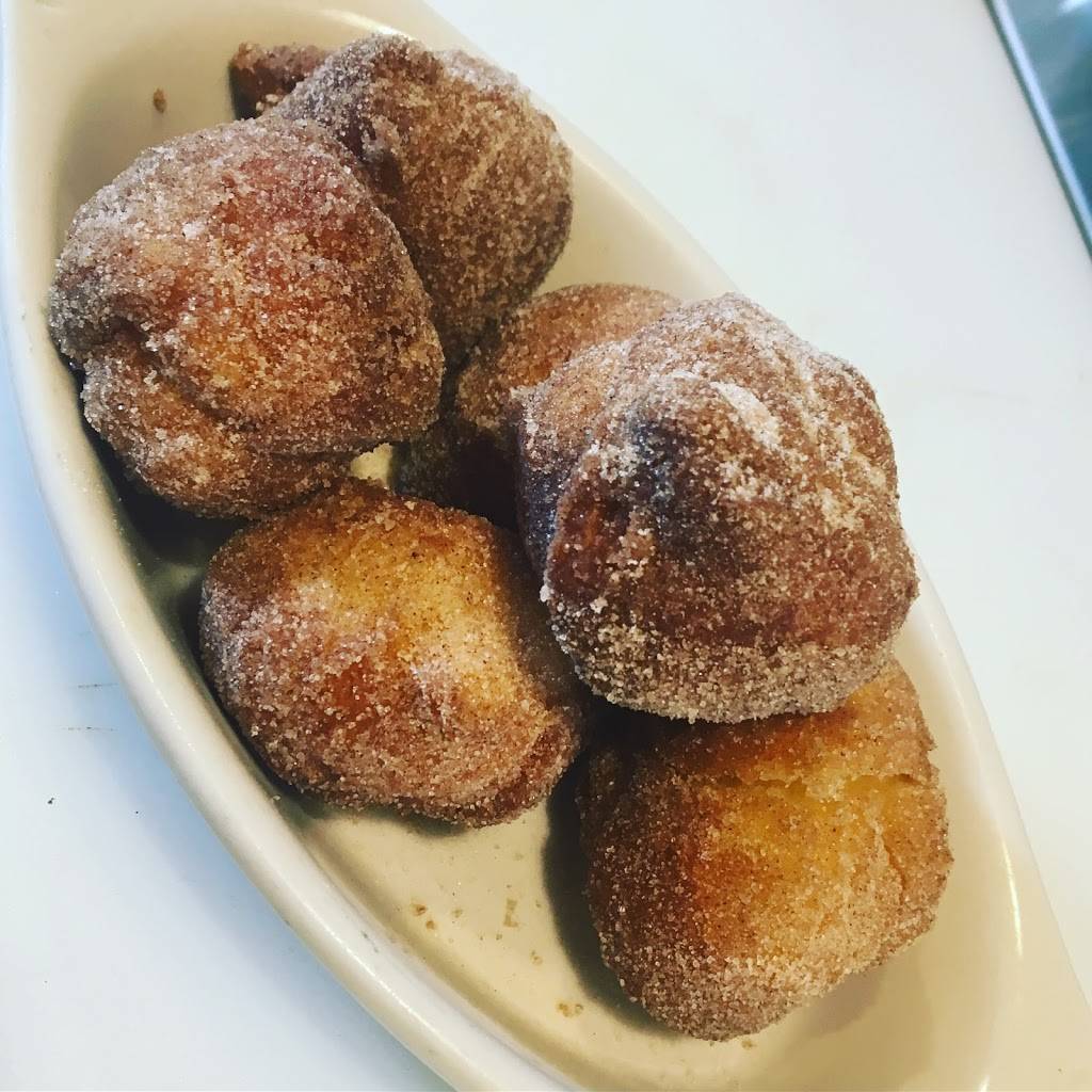 Neck District Grill | restaurant | 1042 Hudson Rd, Cambridge, MD 21613, USA | 4102283052 OR +1 410-228-3052