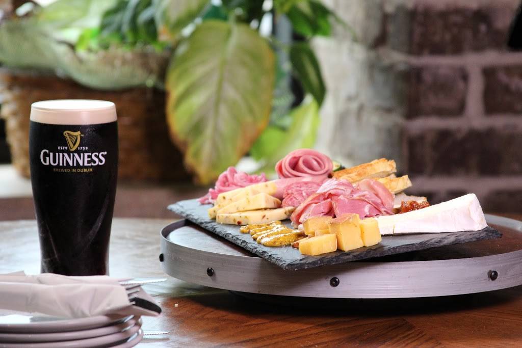 OBriens Public House | restaurant | 338 1st Ave E, Shakopee, MN 55379, USA | 9522175490 OR +1 952-217-5490