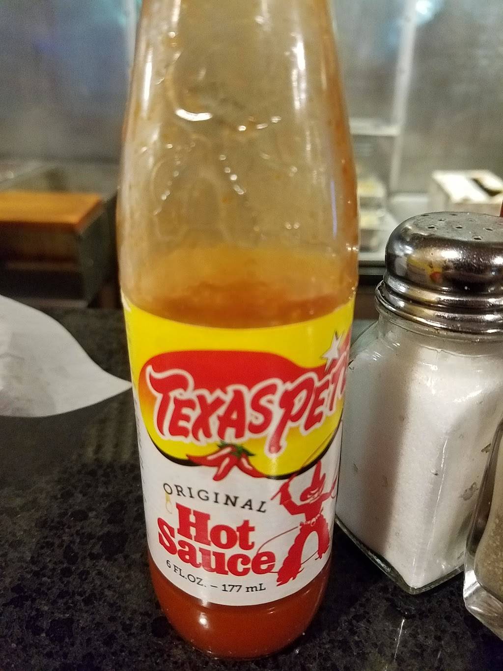 Armans Restaurant | restaurant | 5875 Melton Rd, Gary, IN 46403, USA | 2199383334 OR +1 219-938-3334