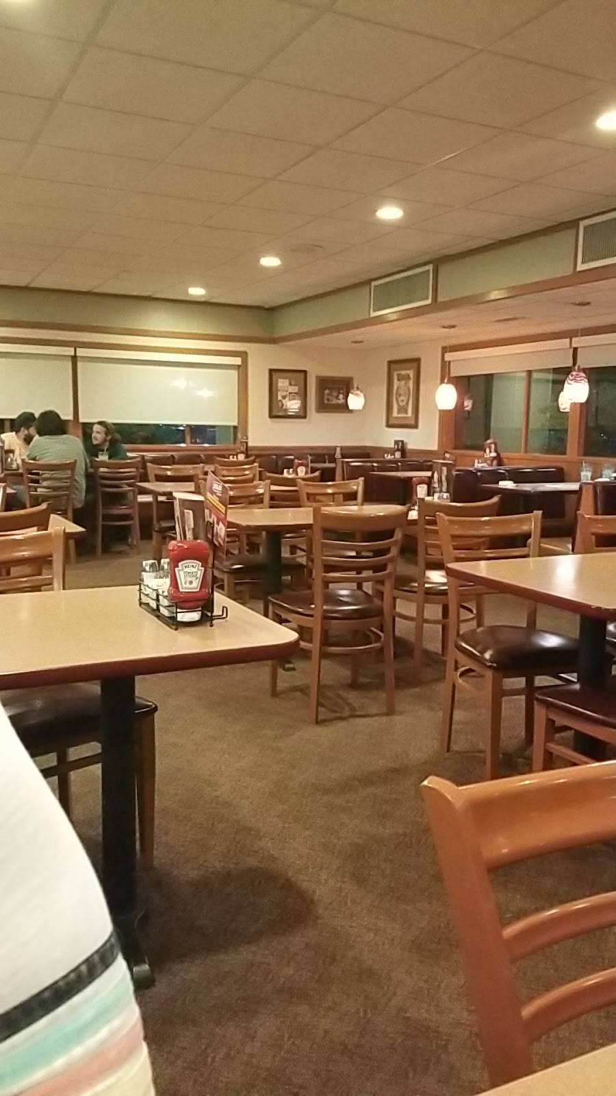 Dennys | restaurant | 1050 Mt Vernon Ave, Marion, OH 43302, USA | 7403892515 OR +1 740-389-2515