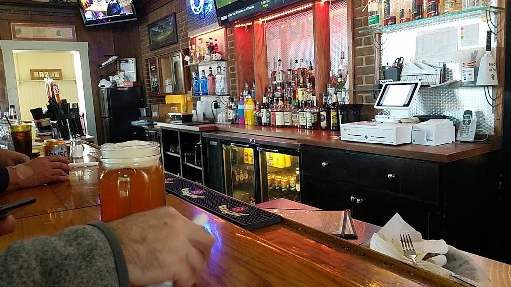 Stats Bar & Grill | restaurant | 100 Smith St, Lebanon, IN 46052, USA | 7654812235 OR +1 765-481-2235