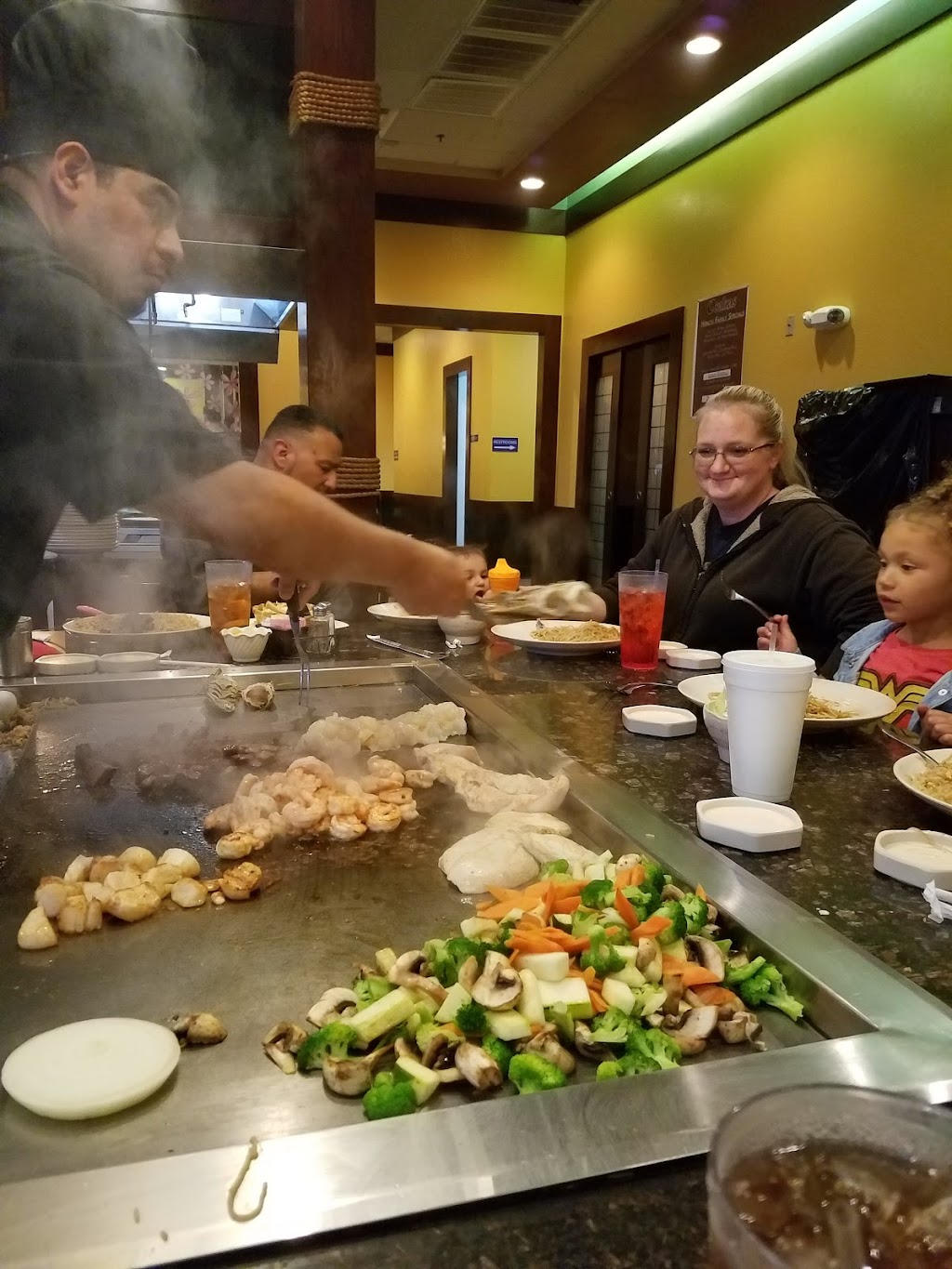 Osaka Japanese Steakhouse | restaurant | 5001 W Park Blvd, Texarkana, TX 75503, USA | 9037928788 OR +1 903-792-8788