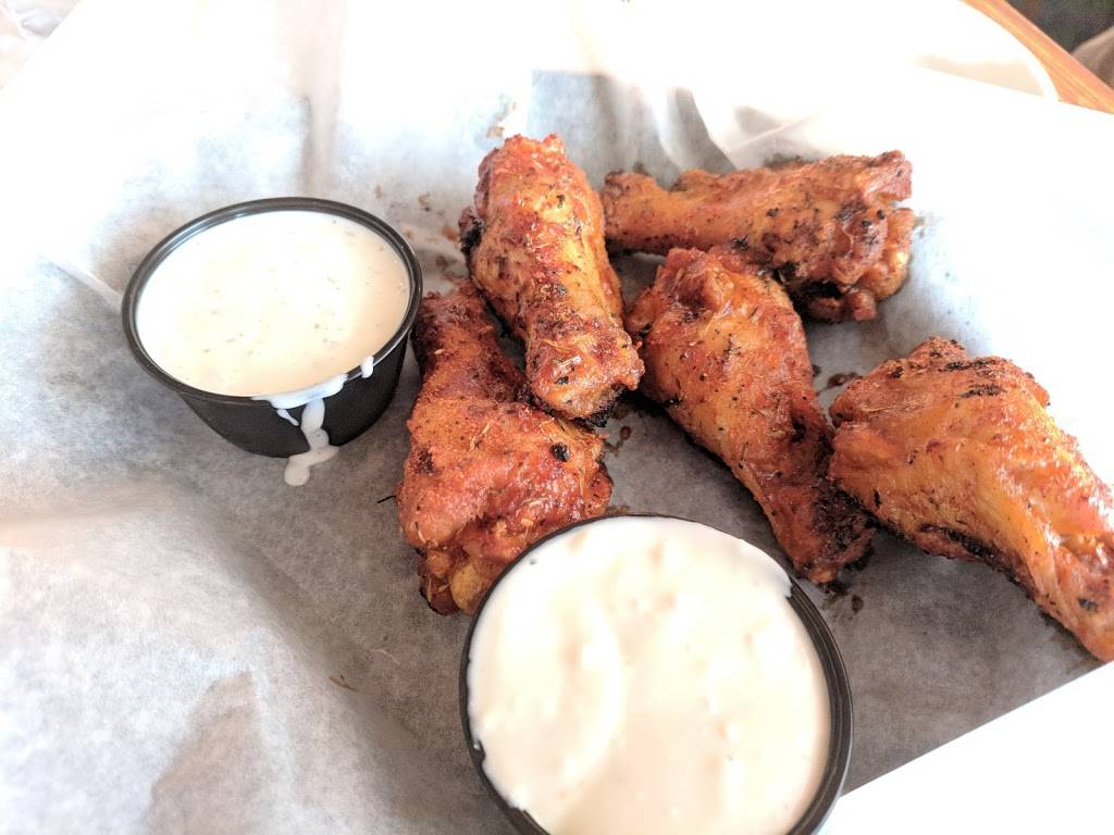 Backyard Grill & Bar | restaurant | 6473 N 2nd St, Loves Park, IL 61111, USA | 8156369430 OR +1 815-636-9430