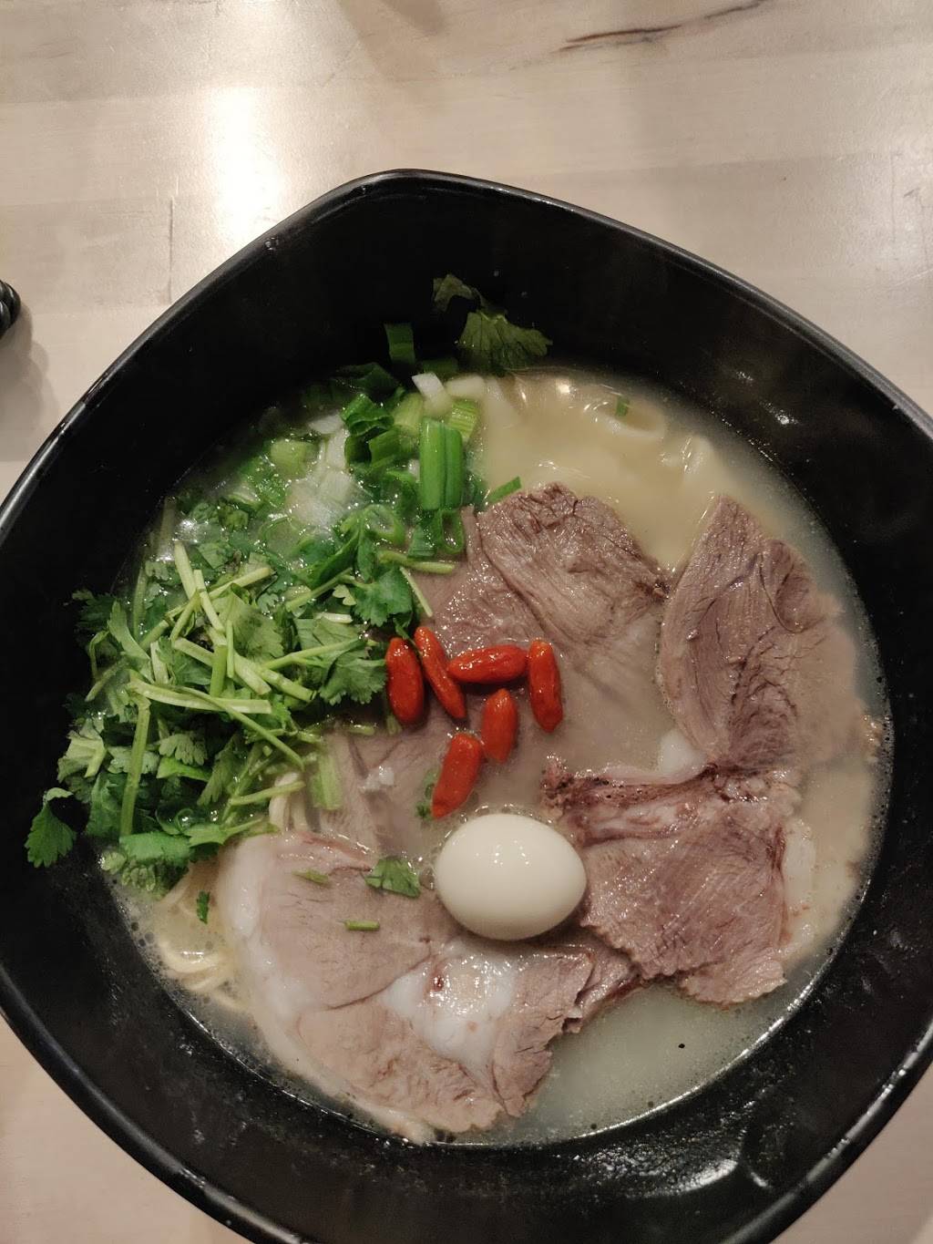 Sus Bowl | restaurant | 901 Embarcadero del Mar, Goleta, CA 93117, USA | 8053244040 OR +1 805-324-4040