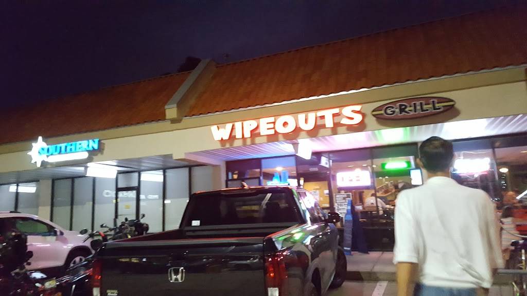 Wipeouts Grill | restaurant | 1585 Atlantic Blvd, Neptune Beach, FL 32266, USA | 9042474508 OR +1 904-247-4508