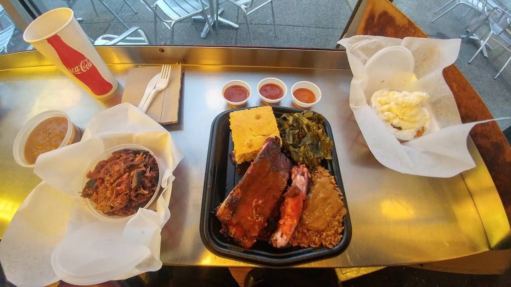 Blue Ribbon Barbecue | restaurant | 908 Massachusetts Ave, Arlington, MA 02476, USA | 7816487427 OR +1 781-648-7427