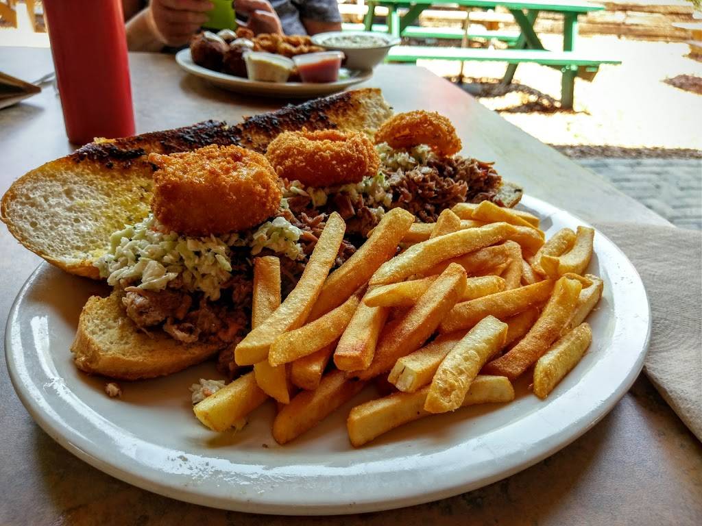 Pit Master BBQ | restaurant | 4425 US-17, DeLand, FL 32720, USA | 3869854488 OR +1 386-985-4488