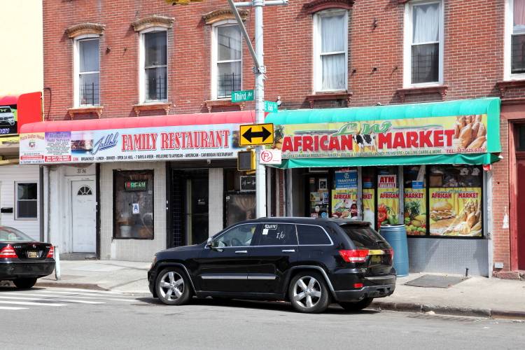 Jalloh | restaurant | 3396 3rd Ave, Bronx, NY 10456, USA | 7182925015 OR +1 718-292-5015