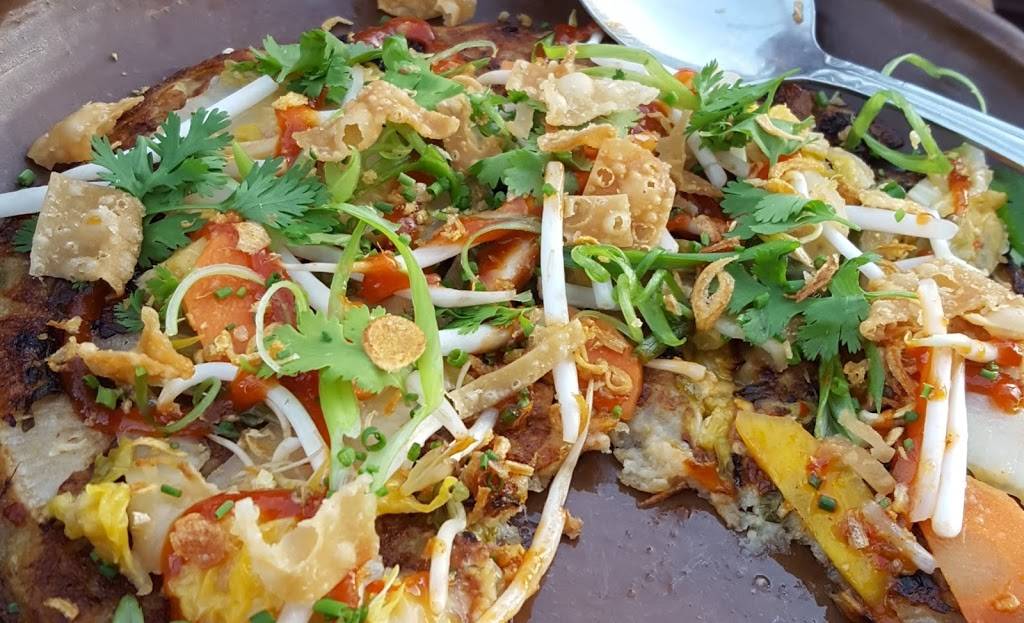 DanDan | restaurant | 360 E Erie St, Milwaukee, WI 53202, USA | 4144888036 OR +1 414-488-8036