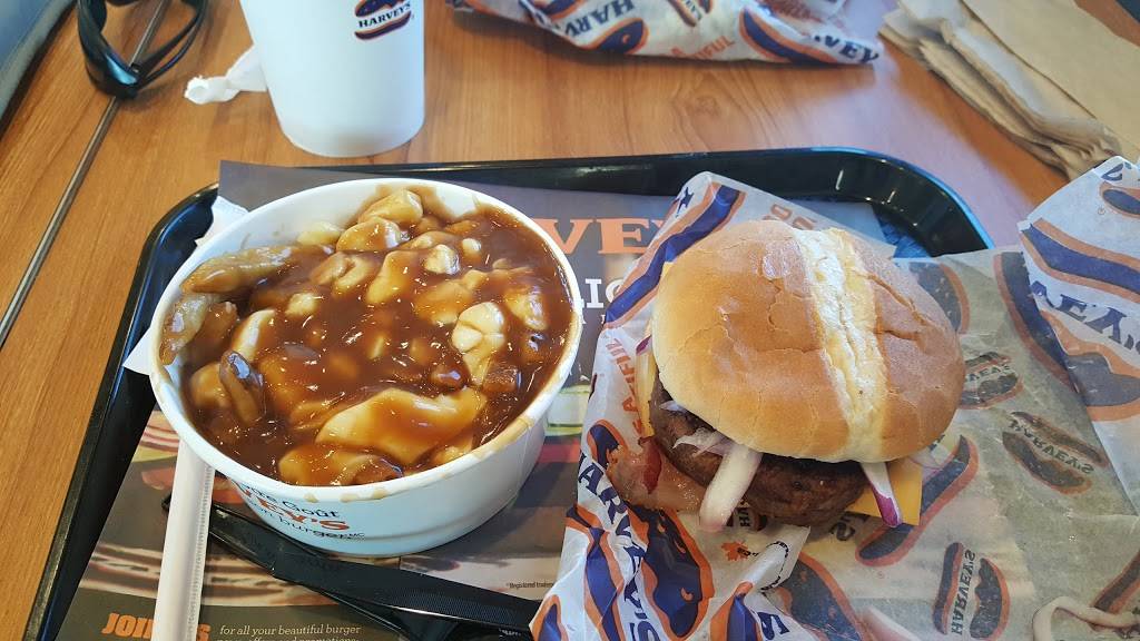 Harveys | restaurant | 85 Barrie View Dr, Barrie, ON L4N 8V4, Canada | 7057330791 OR +1 705-733-0791