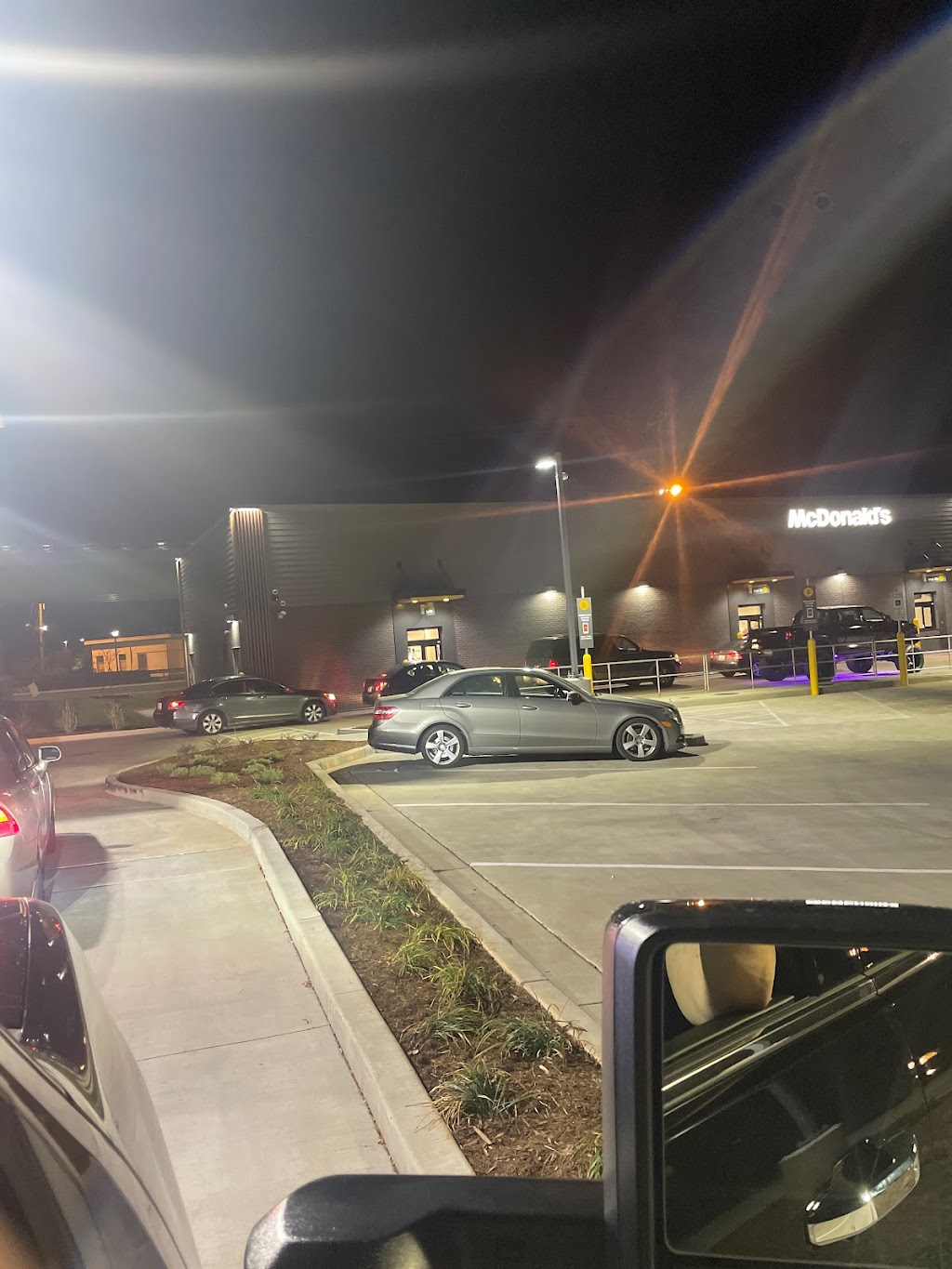 McDonalds | cafe | 5635 N Tryon St, Charlotte, NC 28213, USA | 7045090512 OR +1 704-509-0512