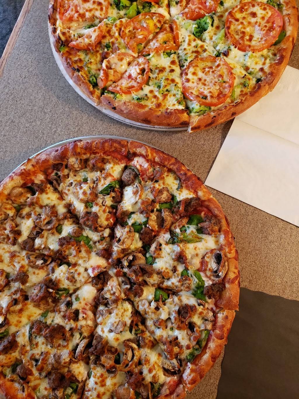 Grapevine Pizzeria & Restaurant | restaurant | 753 Maple Rd, Longmeadow, MA 01106, USA | 4135676266 OR +1 413-567-6266