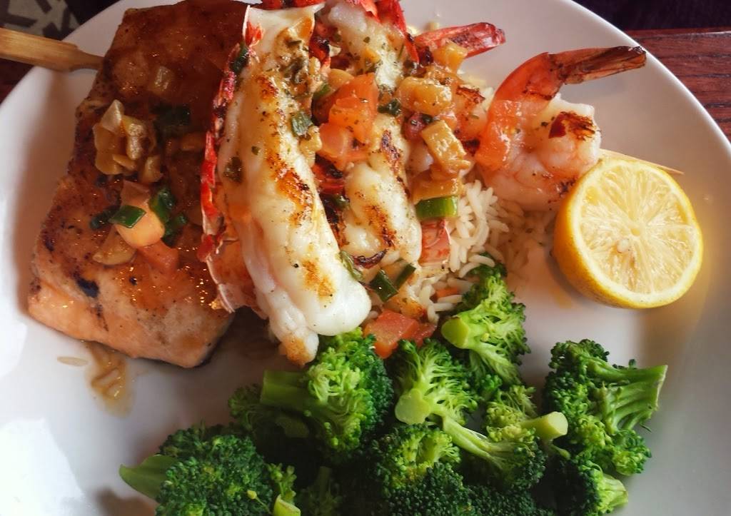 Red Lobster | restaurant | 3200 Dufferin St, North York, ON M6A 2T3, Canada | 4167857930 OR +1 416-785-7930