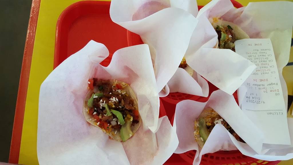 Fuzzys Taco Shop | restaurant | 310 E Hawkins Pkwy, Longview, TX 75605, USA | 9036637545 OR +1 903-663-7545