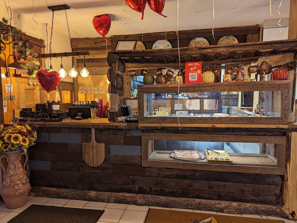 Don Corleones Restaurant & Pizza | restaurant | 6301 PA-309 #1A, New Tripoli, PA 18066, USA | 6107678862 OR +1 610-767-8862