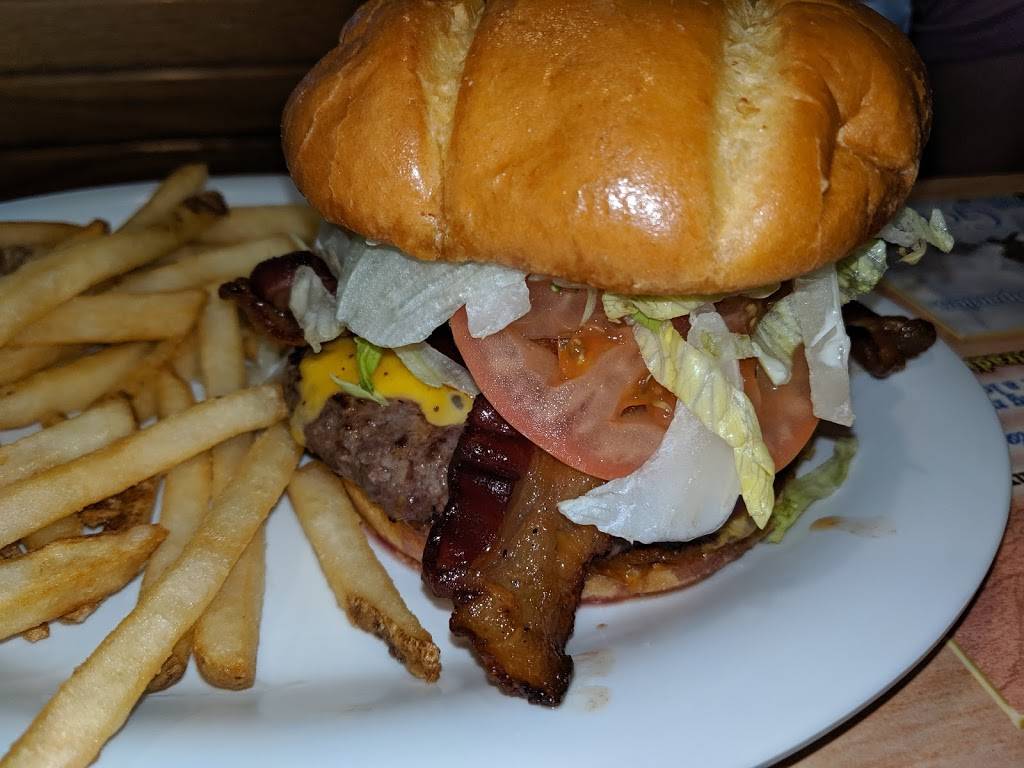 Beef O Bradys | restaurant | 20301 Grande Oak Blvd #108, Estero, FL 33928, USA | 2399494423 OR +1 239-949-4423