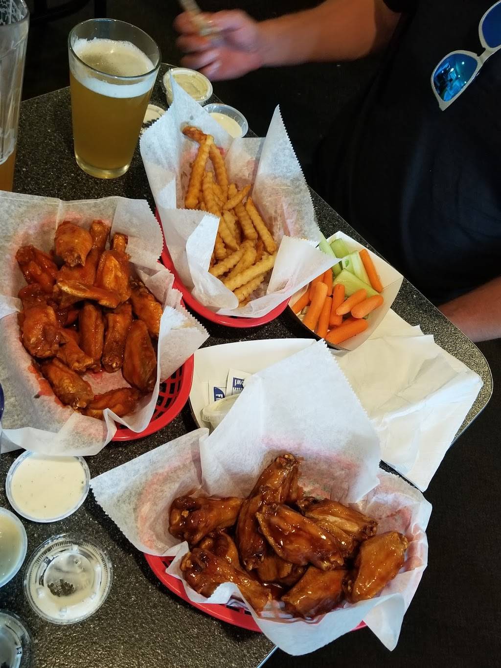 Jims Wings | restaurant | 1205 W Elizabeth St # C, Fort Collins, CO 80521, USA | 9704931103 OR +1 970-493-1103